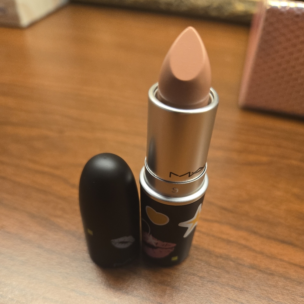 MAC Flesh Pot lipstick 2 for $100